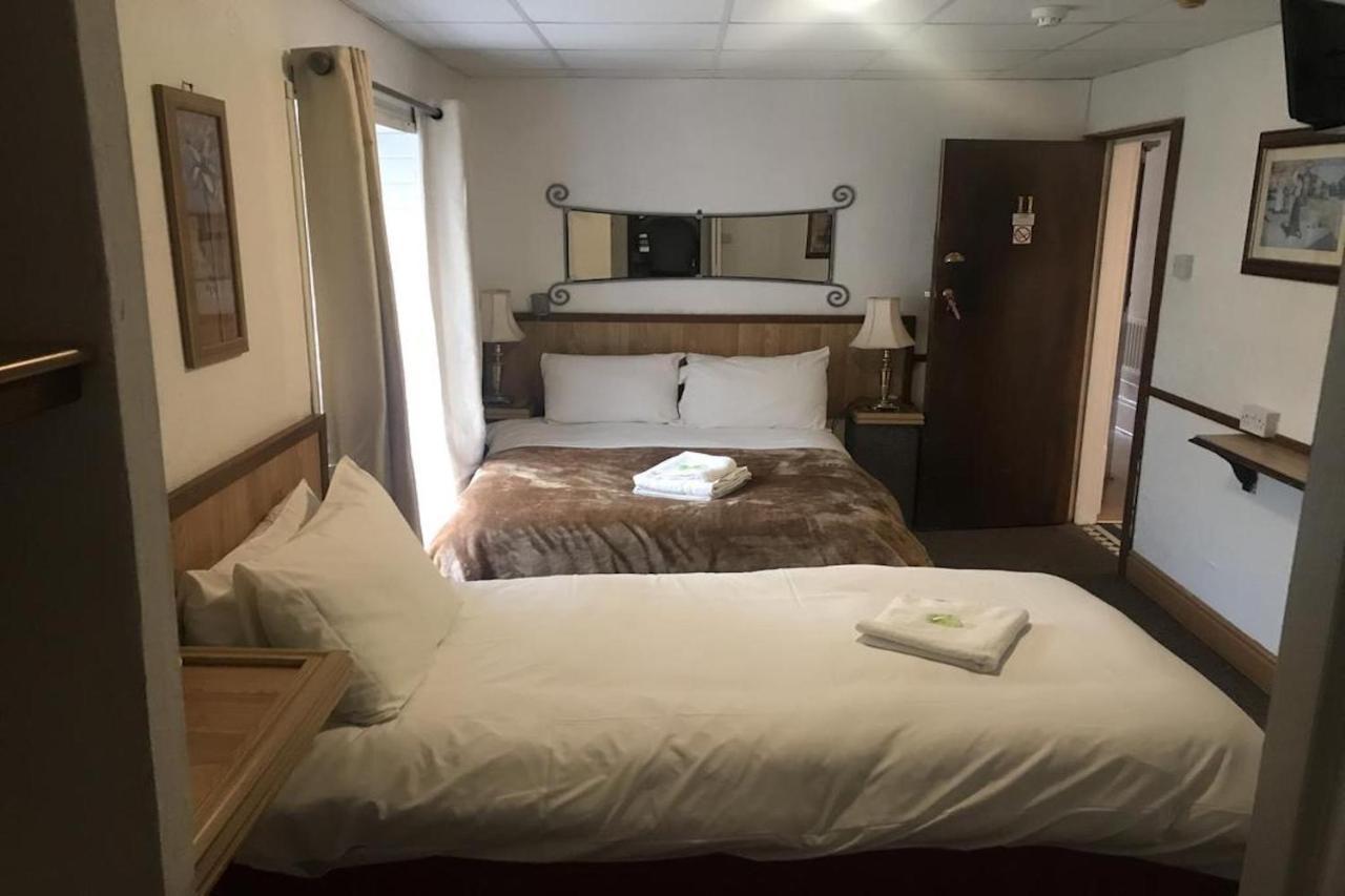 Oyo Maggie Jones Guest House Cardiff Dış mekan fotoğraf